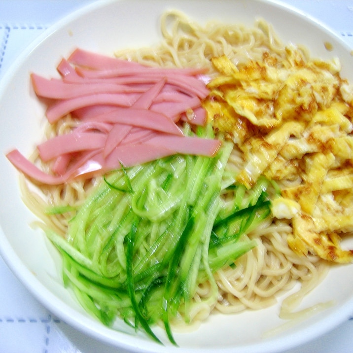 基本の三種類の具材で作る冷麺